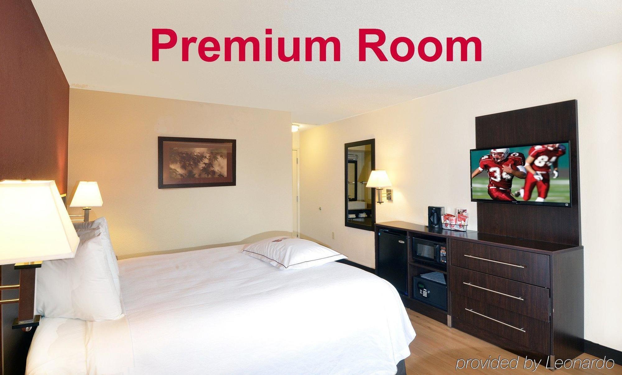 Red Roof Inn Plus + Phoenix West Exterior foto