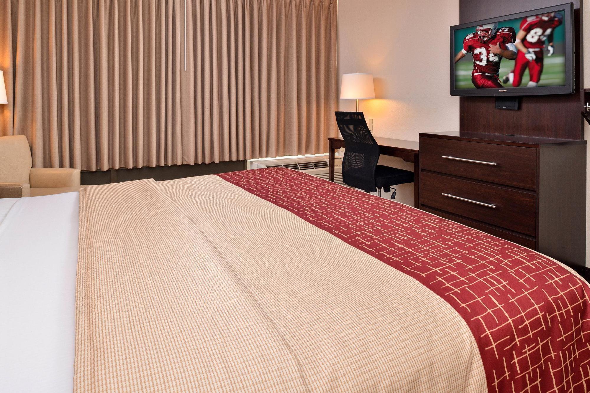 Red Roof Inn Plus + Phoenix West Exterior foto